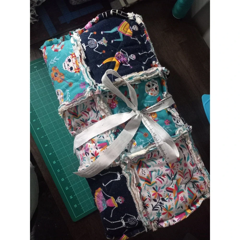 Handmade Rag Quilt, Throw - Dia‎ de Los Muertos Theme